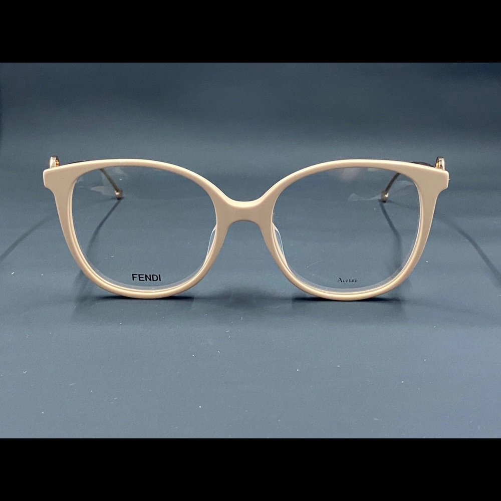 FENDI eyeglasses 😍